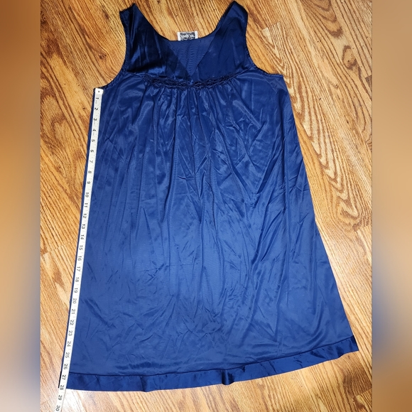 Vintage Vanity Fair Nightgown Nightie Slip. Dress Women's Size S - Picture 4 of 6